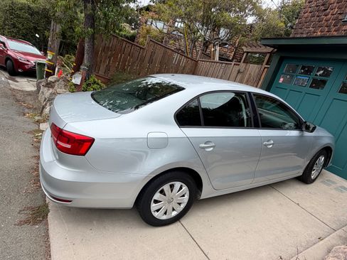 Used 2015 Volkswagen Jetta S FWD image 4