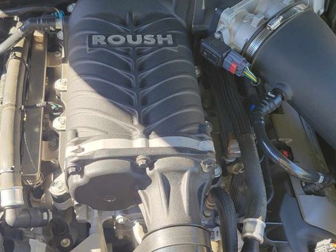 Used 2014 Ford Mustang GT image 12