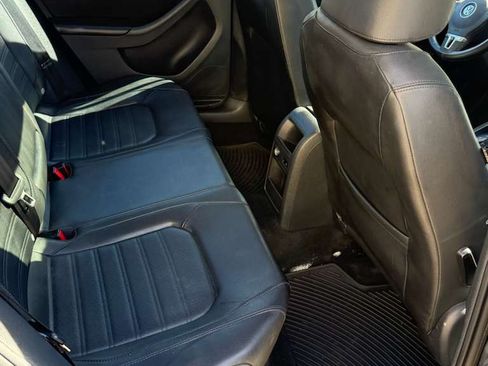 Used 2013 Volkswagen Jetta SEL image 6