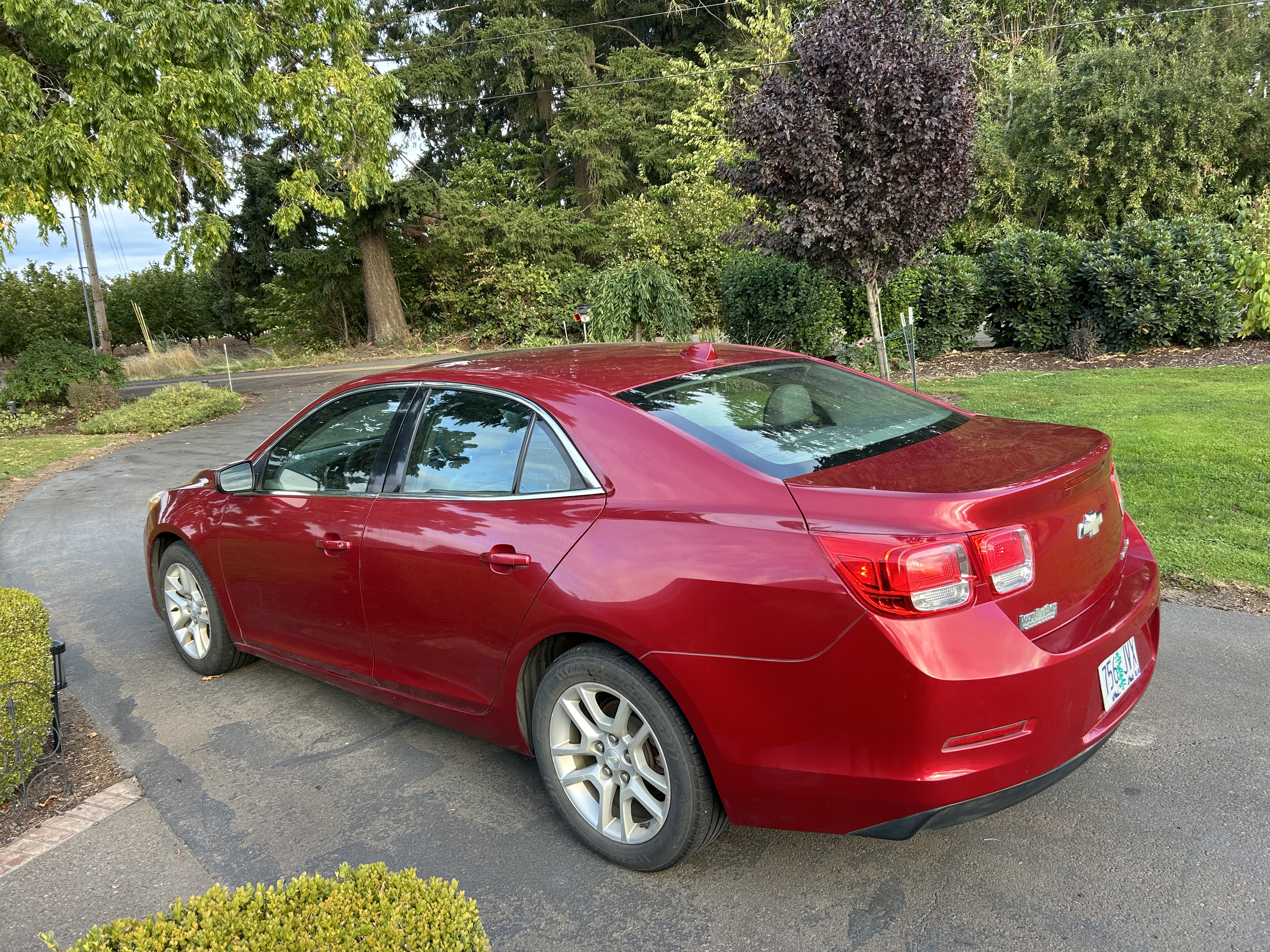Used 2013 Chevrolet Malibu Eco w/ Navigation Package FWD image 1