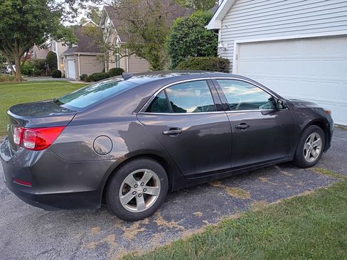Used 2013 Chevrolet Malibu LS FWD image 8