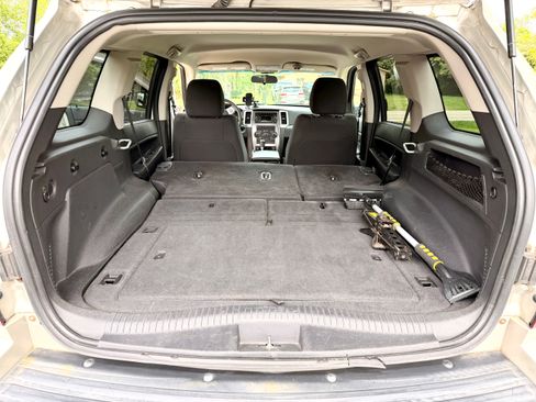 Used 2010 Jeep Grand Cherokee Laredo w/ Trailer Tow Group image 17