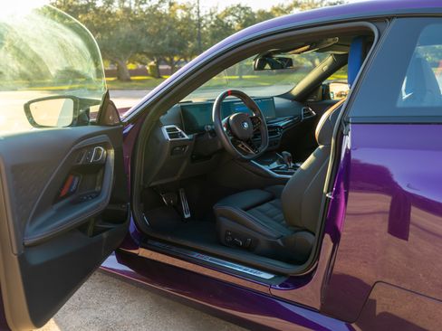 Used 2025 BMW M2 w/ Lighting Package image 9