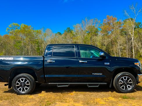 Used 2018 Toyota Tundra Limited w/ Limited Premium Package image 2