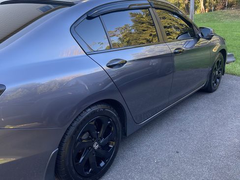 Used 2016 Honda Accord EX-L image 5