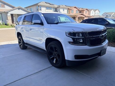 Used 2016 Chevrolet Tahoe LS image 2