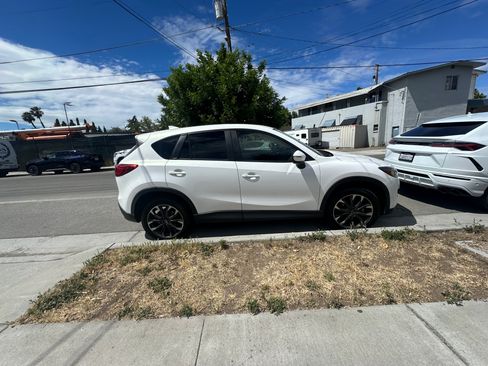 Used 2016 MAZDA CX-5 Grand Touring FWD image 1