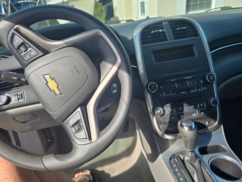 Used 2015 Chevrolet Malibu LS w/ Protection Package image 7