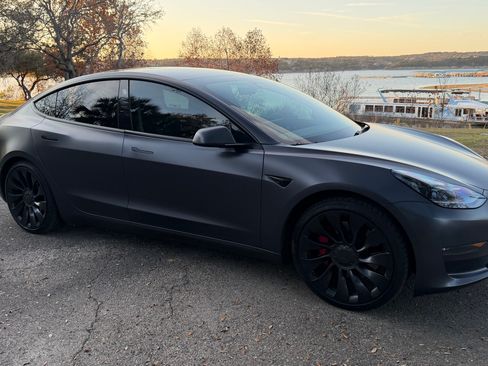 Used 2022 Tesla Model 3 Performance image 8