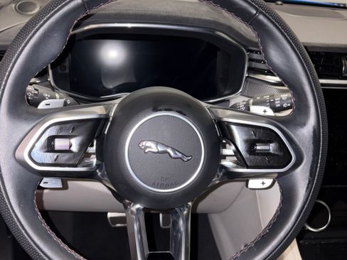 Used 2023 Jaguar F-PACE SVR AWD/4WD image 14