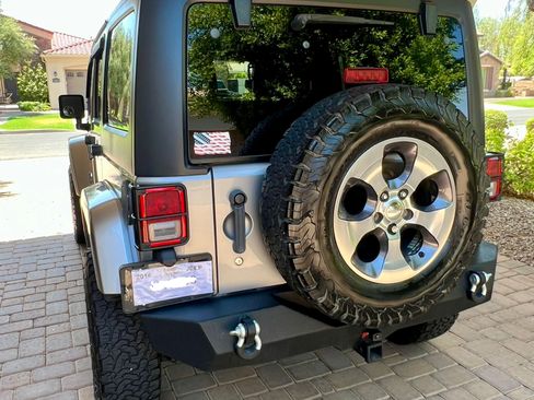 Used 2014 Jeep Wrangler Unlimited Sport AWD/4WD image 16