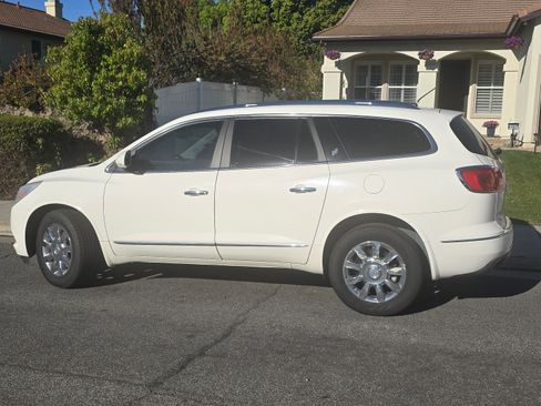 Used 2014 Buick Enclave Leather w/ Trailering Provision Package image 1