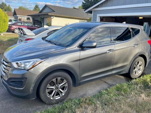 Used 2015 Hyundai Santa Fe Sport AWD/4WD image 2