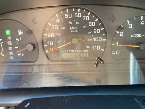 Used 2000 Nissan Frontier XE image 18