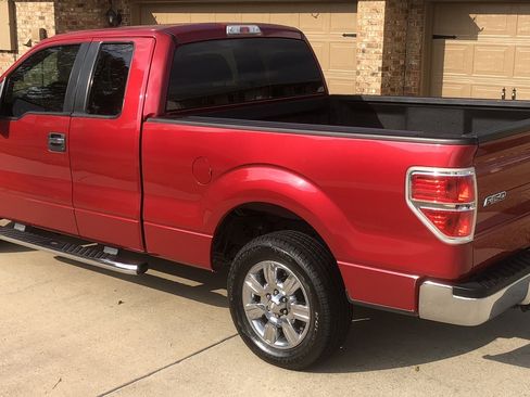 Used 2010 Ford F150 XLT image 4