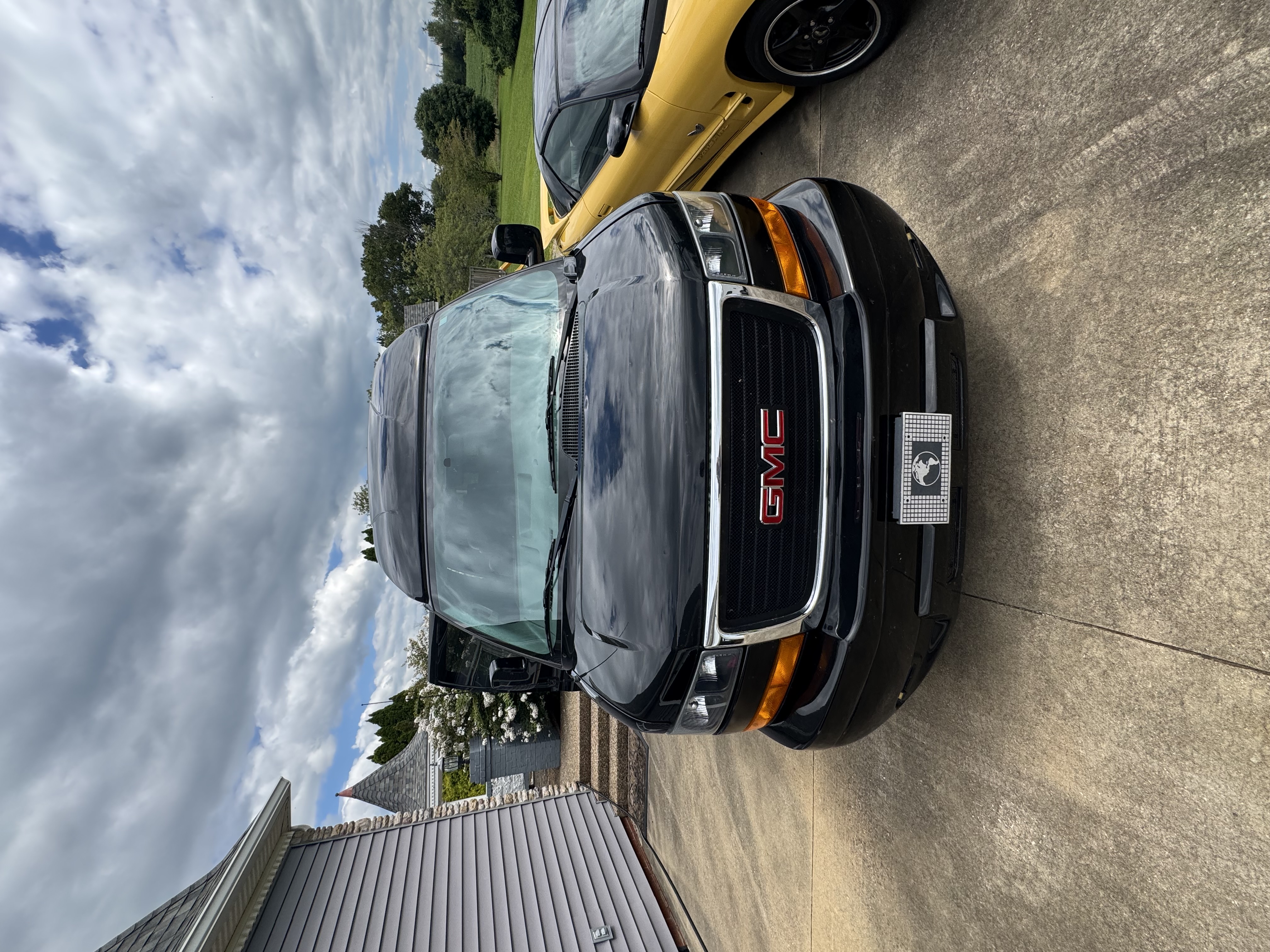 Used 2023 GMC Savana 2500 Extended RWD image 14
