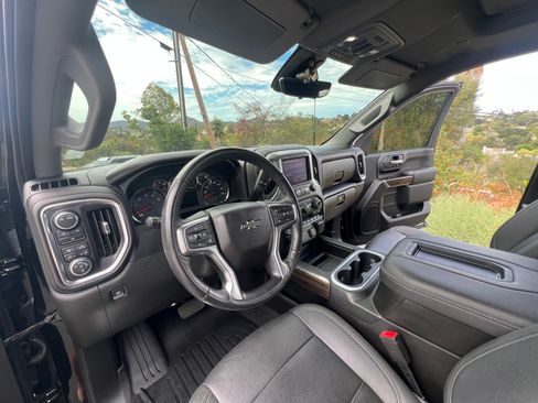 Used 2022 Chevrolet Silverado 2500 LT w/ Midnight Edition AWD/4WD image 12