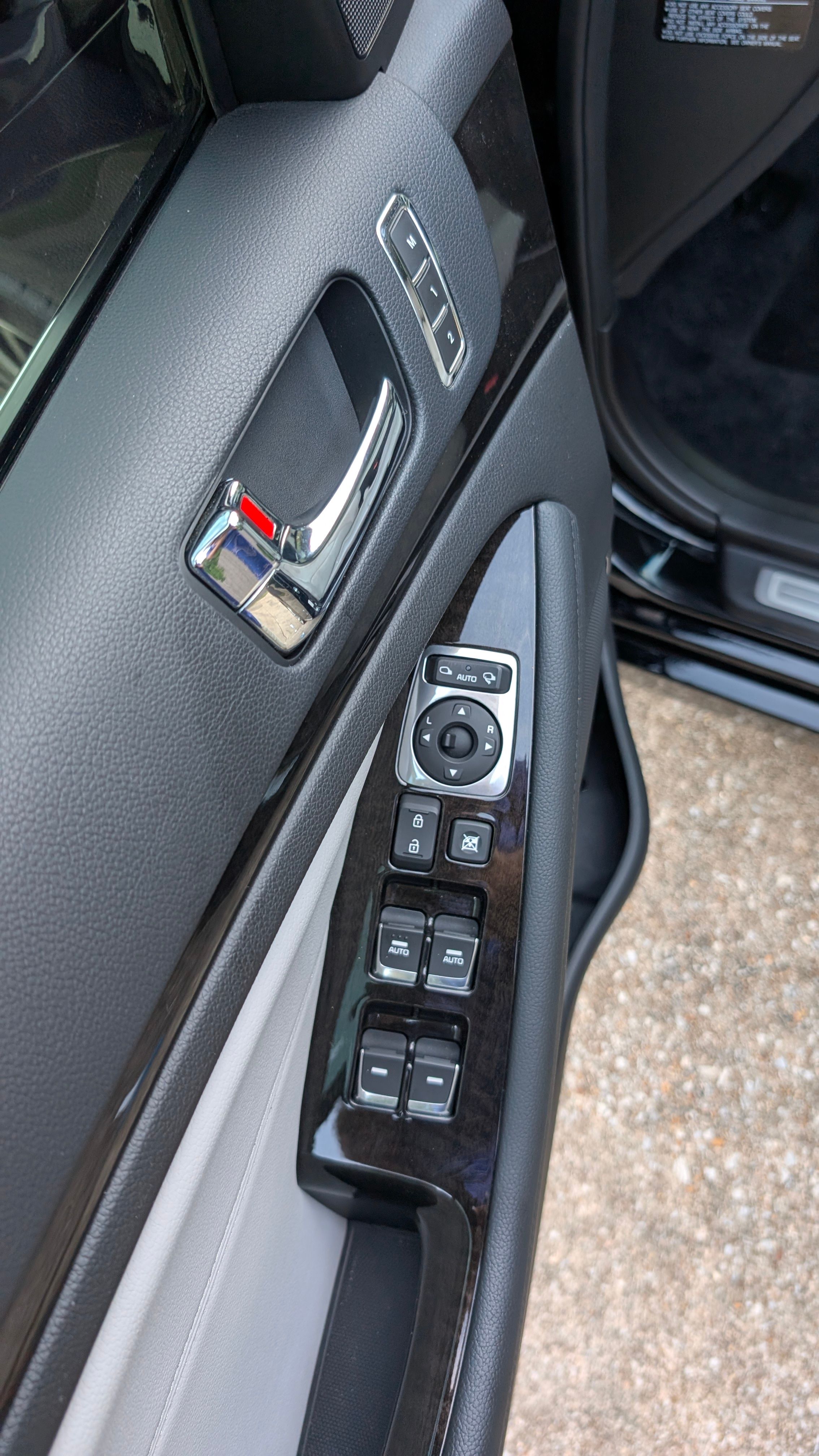 Used 2014 Kia Cadenza Limited FWD image 19