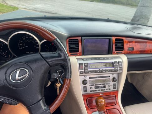 Used 2006 Lexus SC 430 Convertible RWD image 18