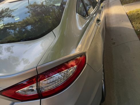 Used 2016 Ford Fusion S image 9