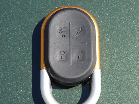 Used 2023 Rivian R1S Adventure image 31