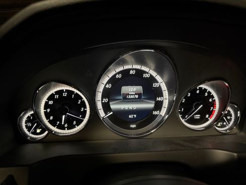 Used 2013 Mercedes-Benz E 550 E 550 Coupe 2D image 16