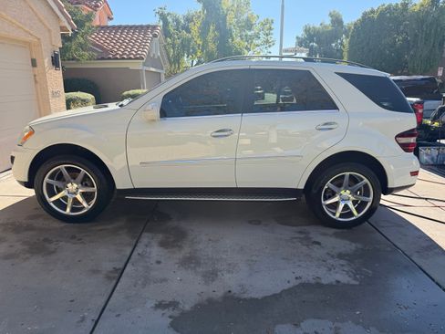 Used 2010 Mercedes-Benz ML 350 4MATIC image 4