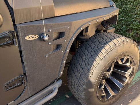 Used 2013 Jeep Wrangler Unlimited Rubicon image 15