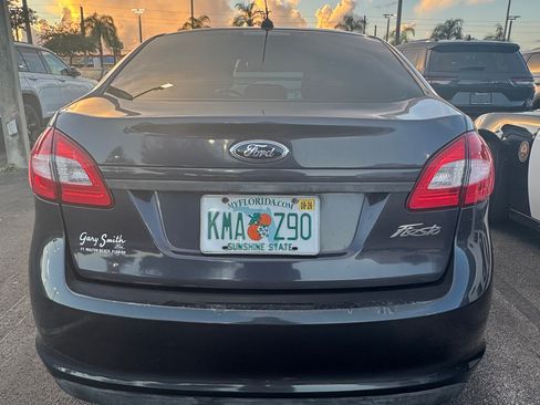 Used 2013 Ford Fiesta S image 6