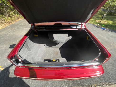 Used 1997 Lincoln Town Car Cartier RWD image 24
