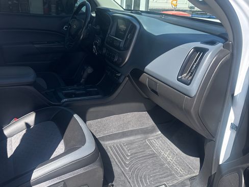 Used 2020 Chevrolet Colorado Z71 image 9