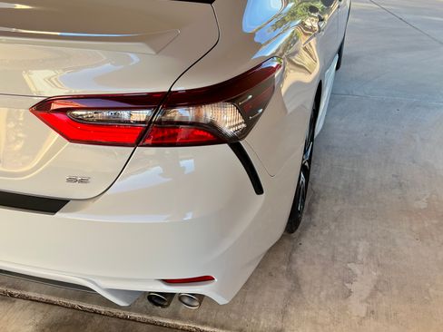 Used 2022 Toyota Camry SE w/ Audio Upgrade Package image 6