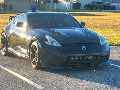 Used 2013 Nissan 370Z NISMO w/ Bose Pkg image 2