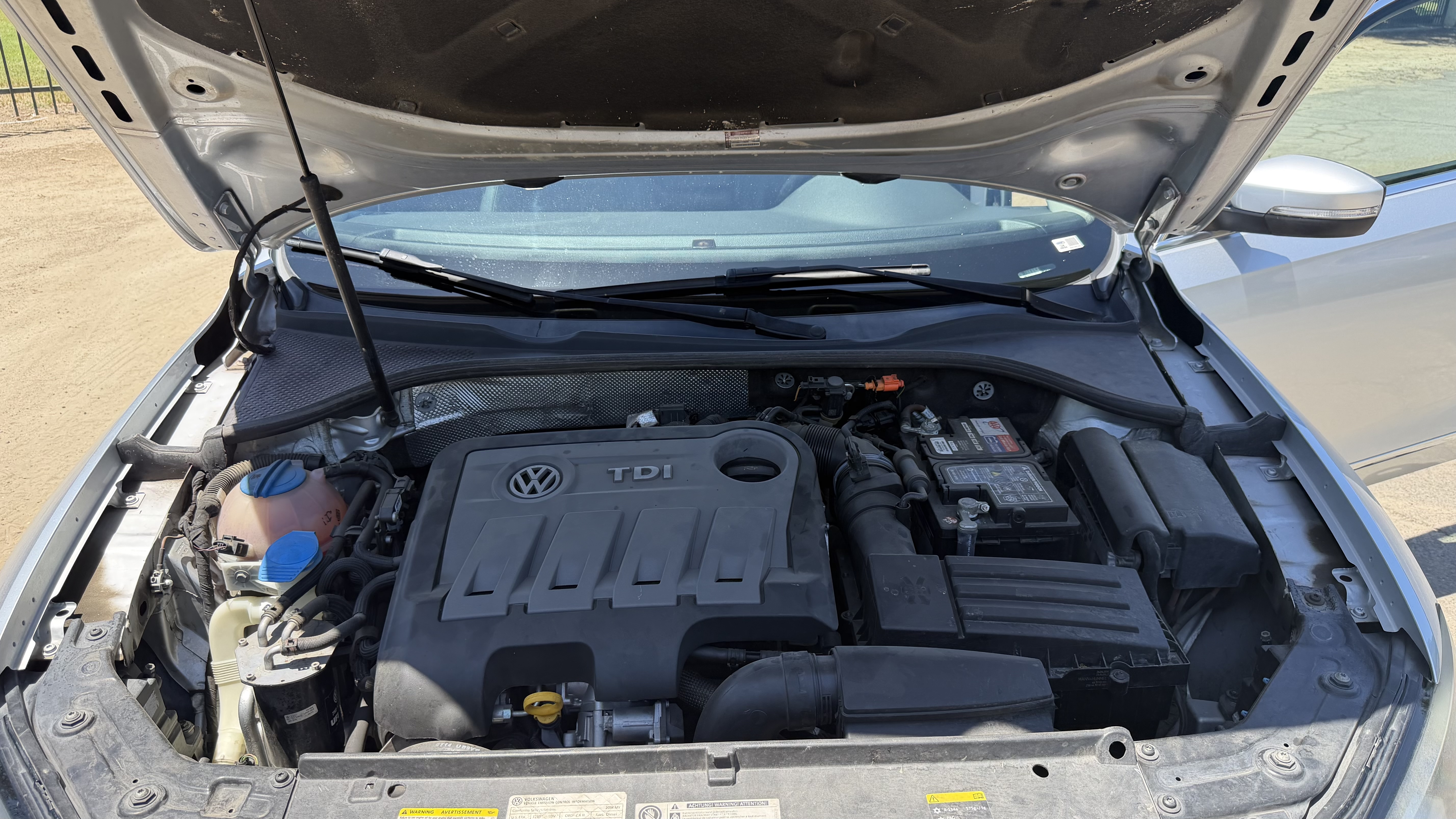 Used 2014 Volkswagen Passat TDI SEL Premium FWD image 21