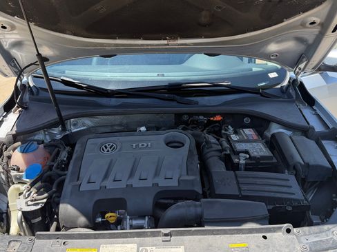 Used 2014 Volkswagen Passat TDI SEL Premium FWD image 21