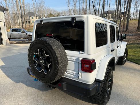 Used 2022 Jeep Wrangler Unlimited Rubicon 4xe w/ Cold Weather Group image 9