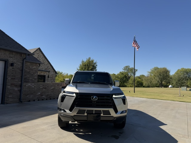 Used 2025 Lexus GX 550 w/ Accessory Package (Z1) AWD/4WD image 8