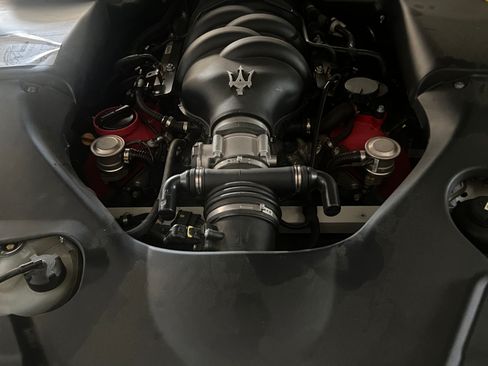 Used 2018 Maserati GranTurismo Sport image 13