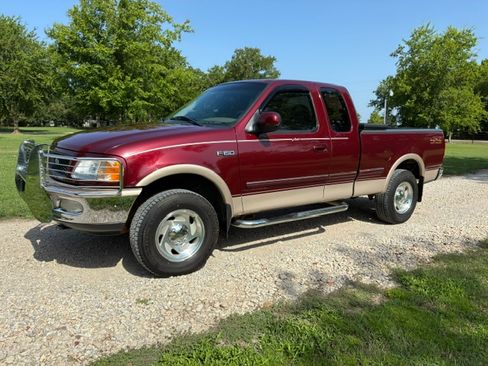 Used 1997 Ford F150 4x4 SuperCab image 1