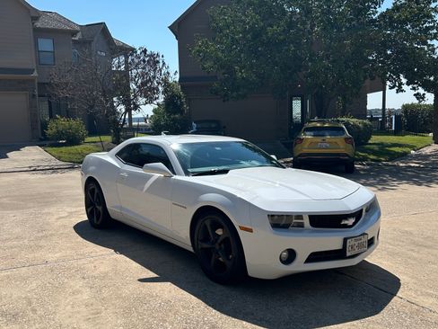Used 2013 Chevrolet Camaro LT w/ RS Package RWD image 5