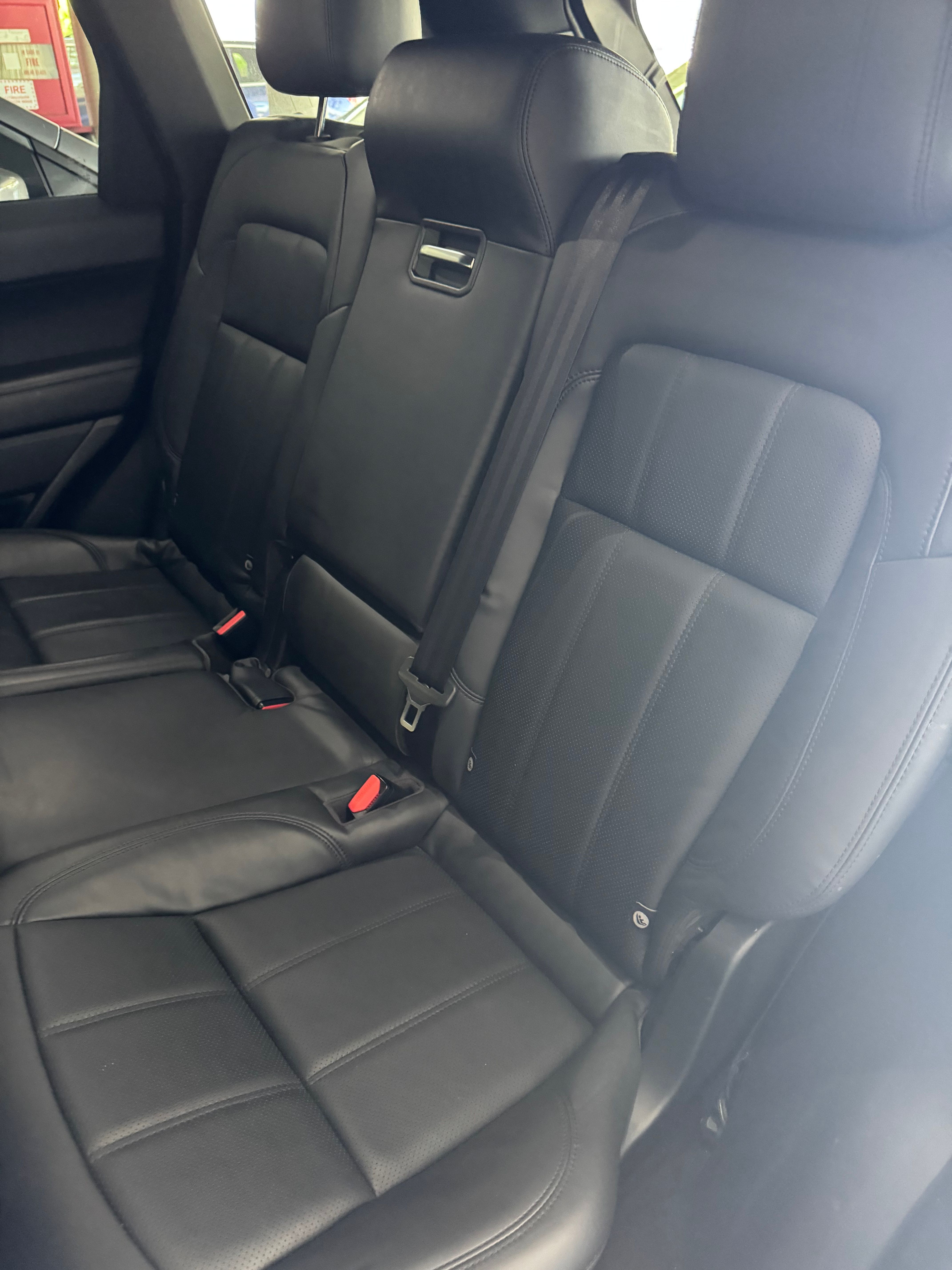 Used 2018 Land Rover Range Rover Sport HSE AWD/4WD image 14