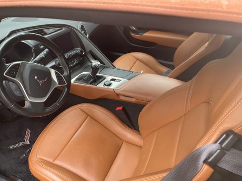 Used 2014 Chevrolet Corvette Stingray Convertible w/ 2LT Preferred Equipment Group RWD image 11