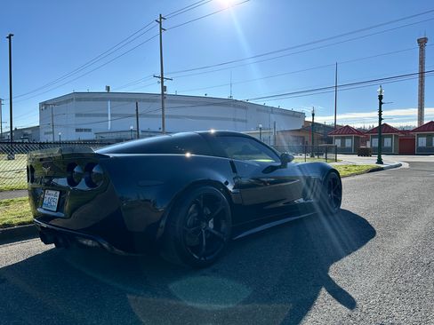 Used 2010 Chevrolet Corvette Grand Sport w/ Preferred Equipment Group image 1