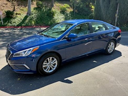 Used 2017 Hyundai Sonata SE image 4