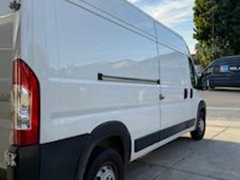 Used 2023 RAM ProMaster 2500 w/ LED Premium FWD image 13