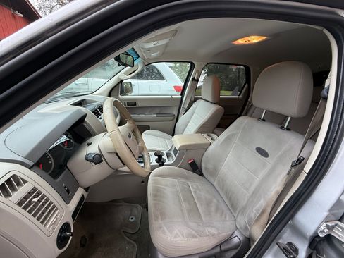 Used 2012 Ford Escape XLT image 11