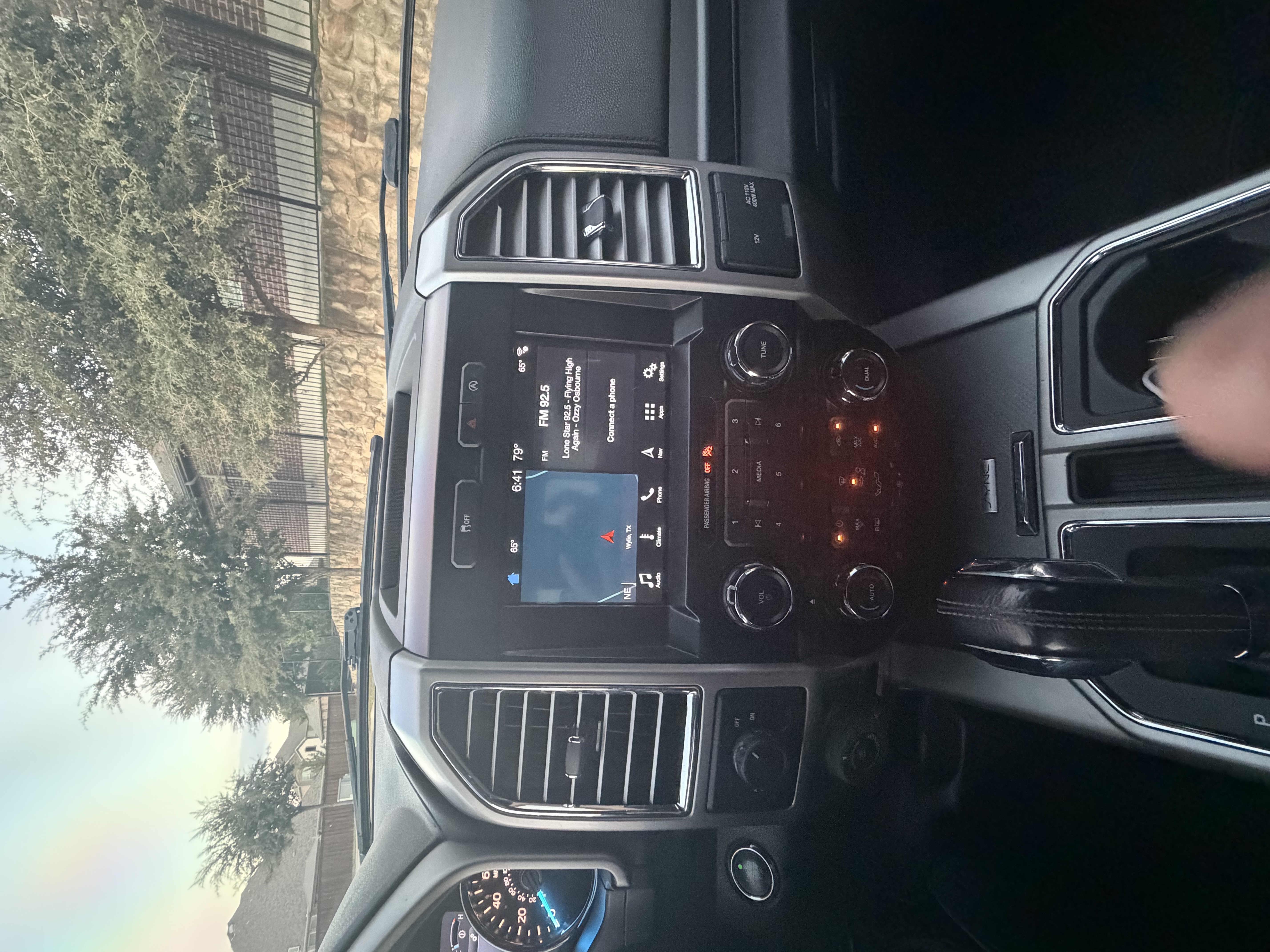 Used 2016 Ford F150 Lariat RWD image 17