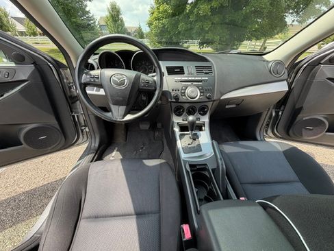 Used 2011 MAZDA MAZDA3 i Touring FWD image 9