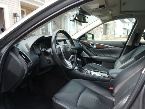 Used 2018 INFINITI Q50 Luxe w/ Cargo Package (L95) image 9