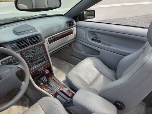 Used 2004 Volvo C70 LT image 9